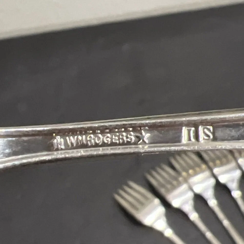 8 Salad Forks International Silver Wm Rogers FASCINATION 1936 Silverplate 6